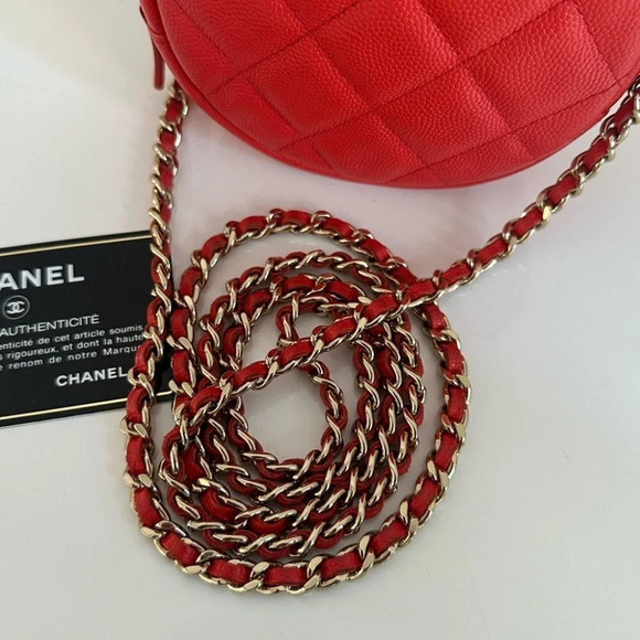 Chanel Round Clutch Mini Bag Chain Quilted Red Caviar Silver Hardware 26 series - Picture 3 of 13
